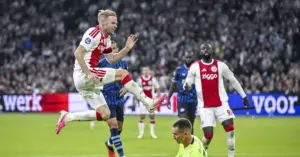 PSV weet weer wat winnen is in Amsterdam: Geertruida direct belangrijk