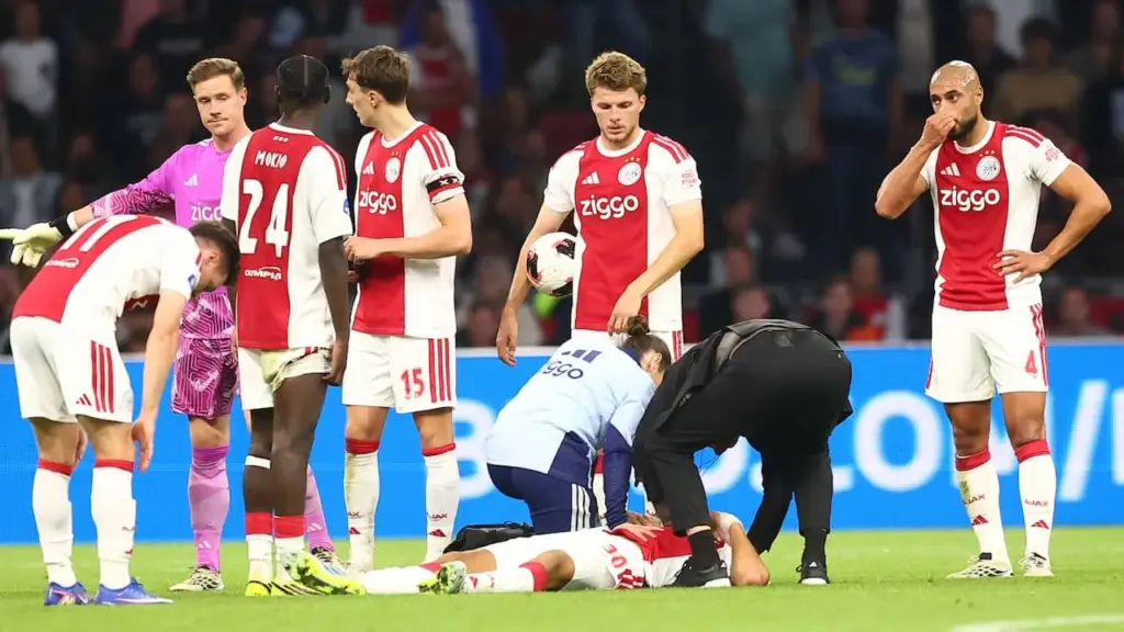 Vlam in de pan na ‘moordaanslag’ Ruben van Bommel in topper: ‘Als dit geen rood is...’